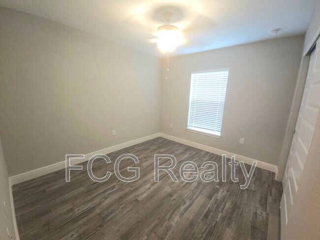 Building Photo - 175 Pine Crse