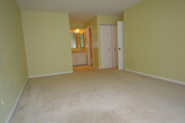 Main bedroom - 222 Main St