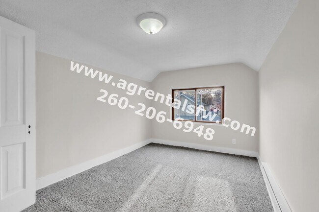 Building Photo - 1235 Huestis Ave