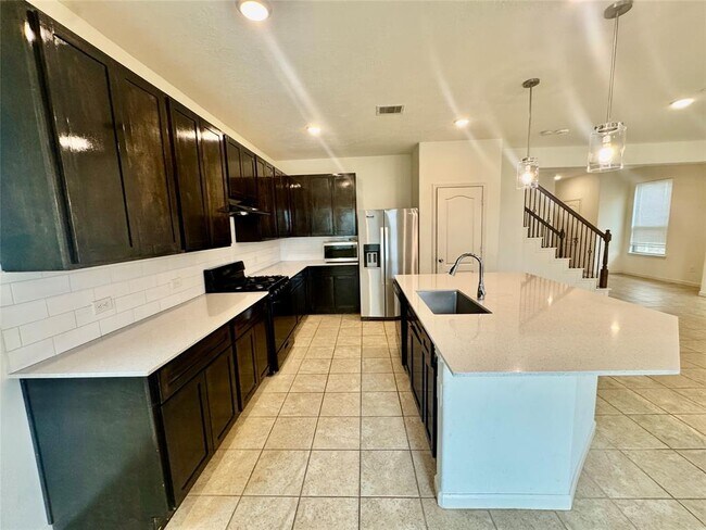 Building Photo - 2518 Boxwood Park