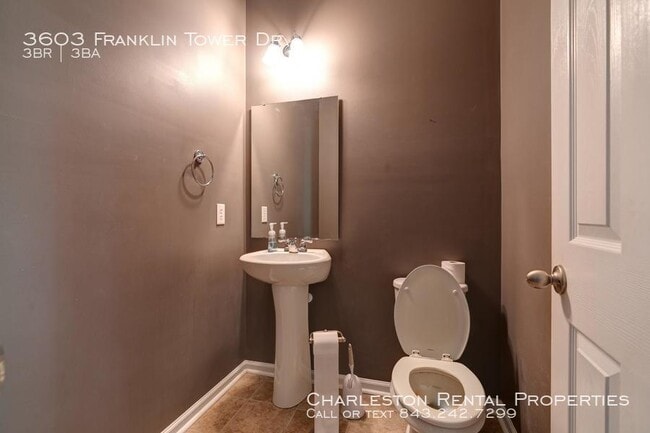 Building Photo - 3603 Franklin Tower Dr