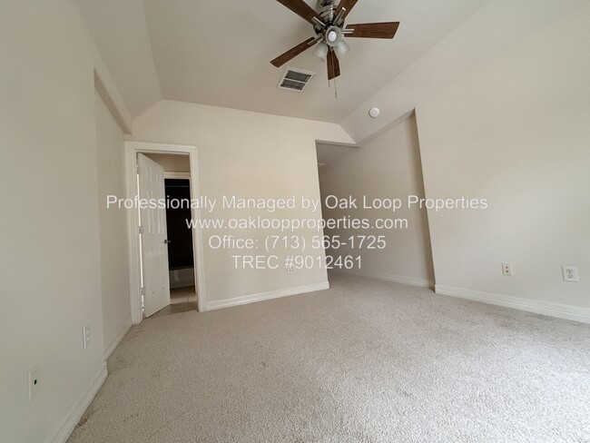 Building Photo - 2403 Galleon Point Ct