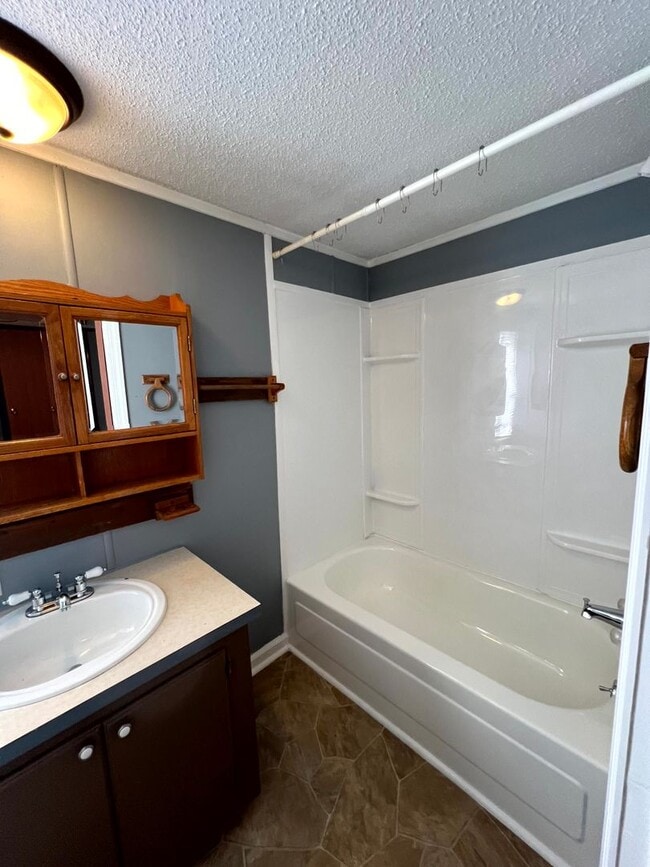 Building Photo - 2234 Ney Ct