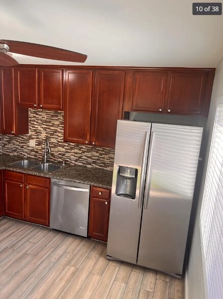 Building Photo - 10235 Madrid Way