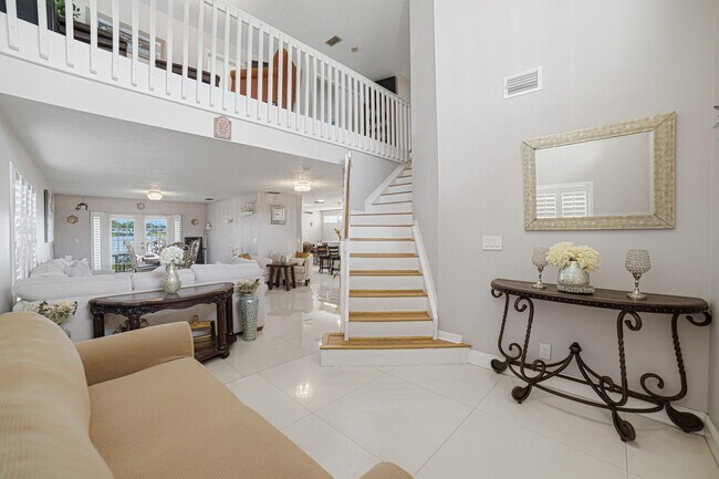 Building Photo - 6466 Buena Vista Dr