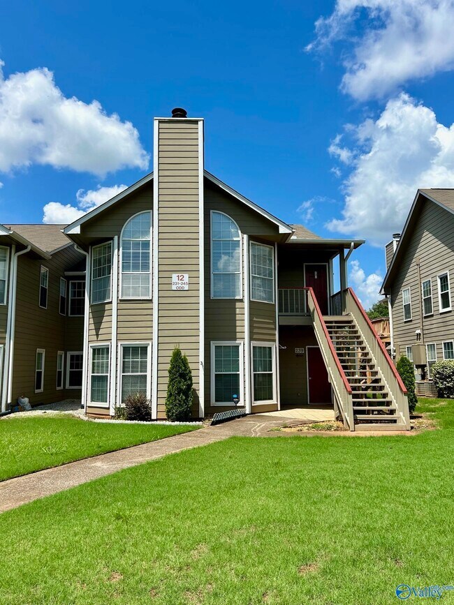 Building Photo - 241 Waters Edge Ln