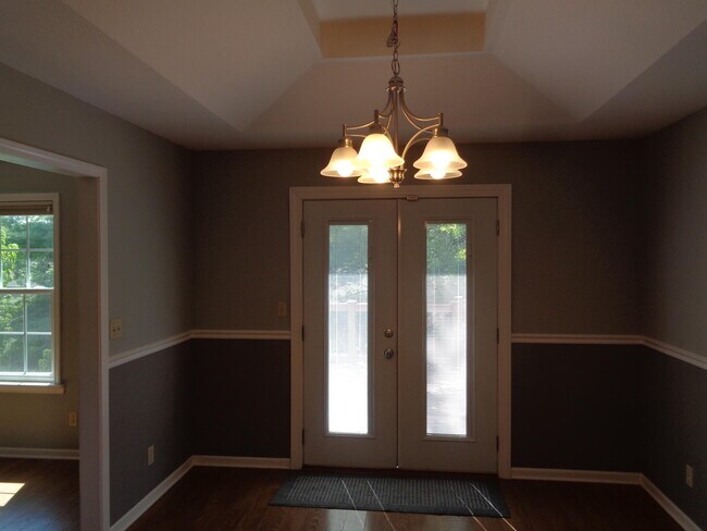 Building Photo - 3801 Blue Cedar Ln