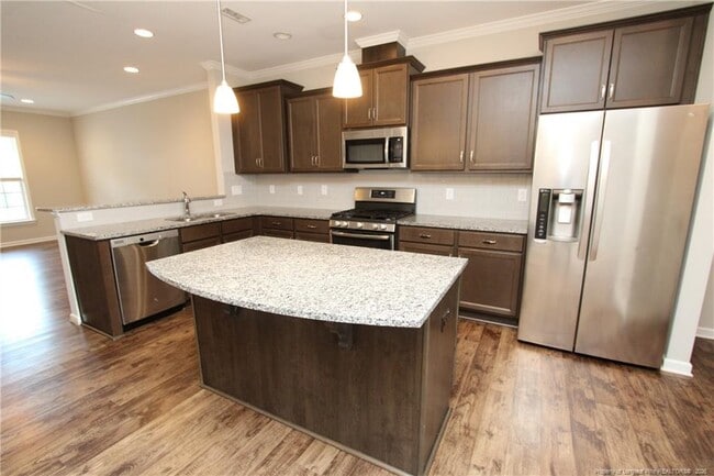 Building Photo - 1043 Myers Point Dr