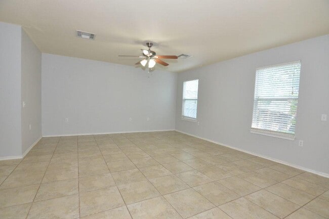 Building Photo - 7421 Elk Pass Dr