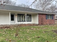 Building Photo - 235 N Michigan St