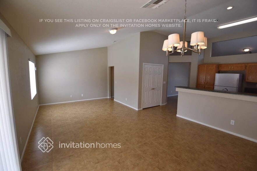 Building Photo - 320 Perry Ellis Dr