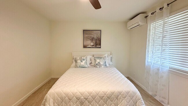 Building Photo - Fully Furnished 4 BD/3 BA Home in Mariner's Ridge!! Includes 1 Garage PRKG, W/D, Sep. Studio, & G...