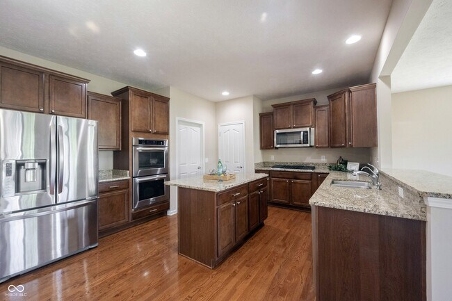 Building Photo - 13086 Avon Cross Way