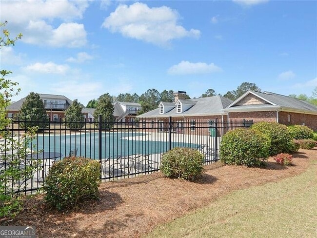 Building Photo - 329 Turtle Creek Dr