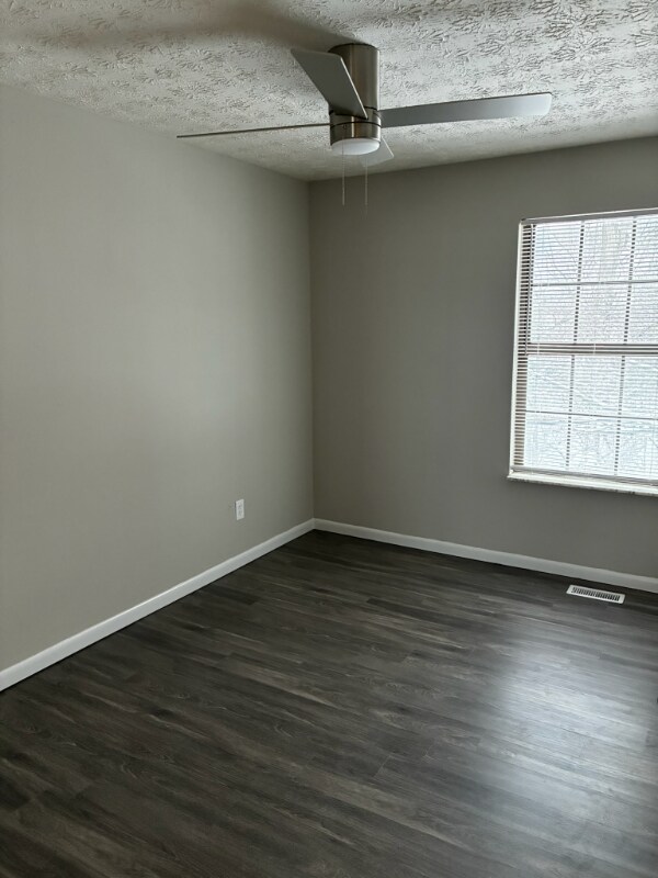 Building Photo - 720 Ohio Pike