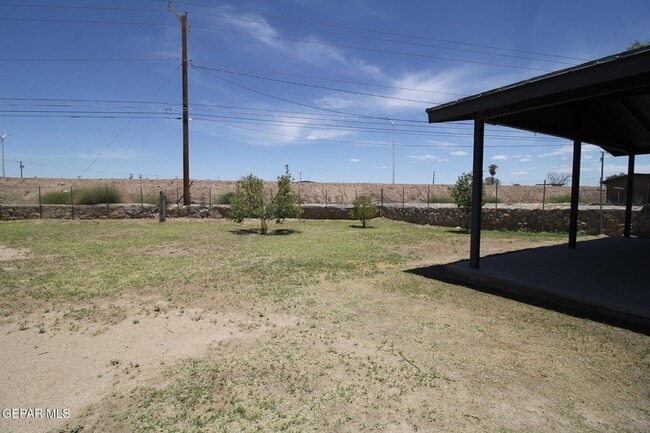 Building Photo - 9604 Gaza Dr