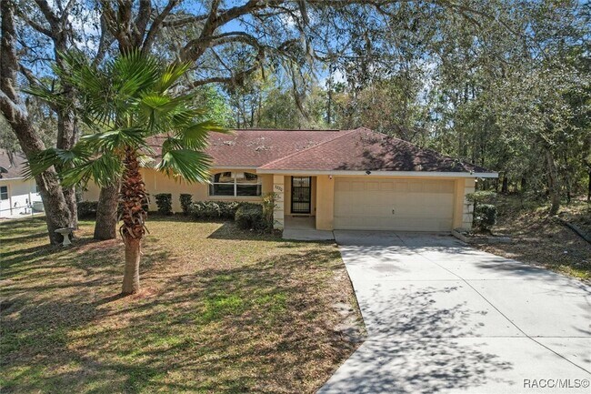 Primary Photo - 3220 E Rogers