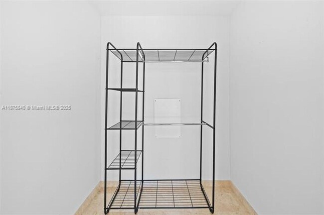 Building Photo - 88 SW 7th St