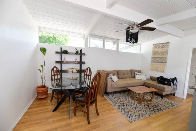 Building Photo - 139 W Canada