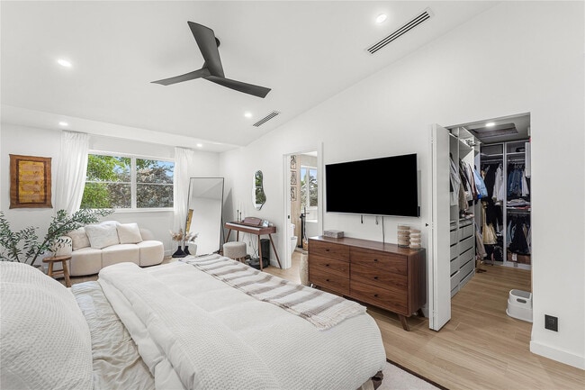 Building Photo - 11338 NW 33rd St