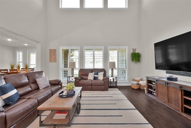 Building Photo - 32007 Autumn Orchard Ln