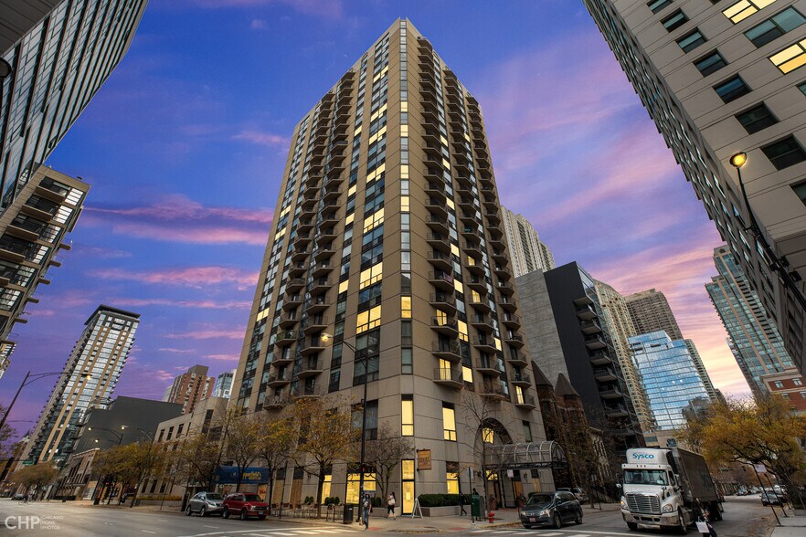 Building Exterior - 70 W Huron St
