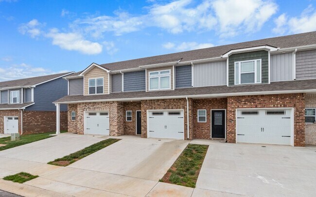 Building Photo - 349 Fallow Cir