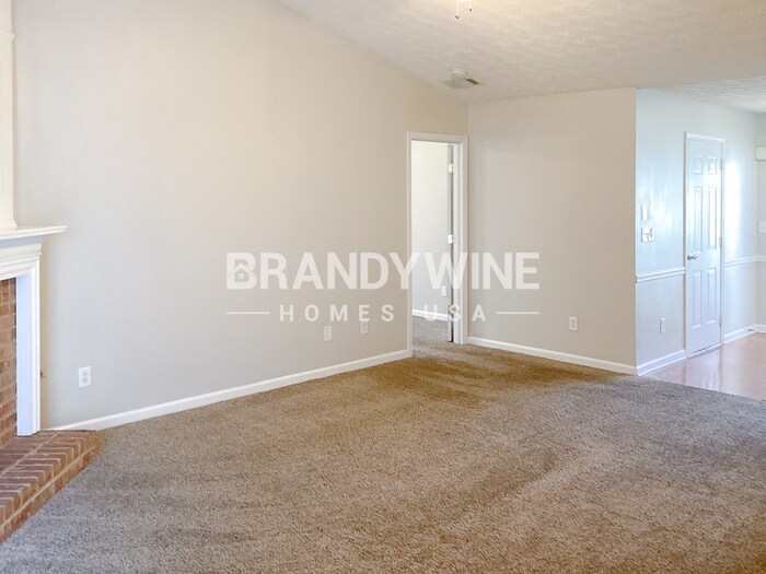 Building Photo - 2620 Essex Ct