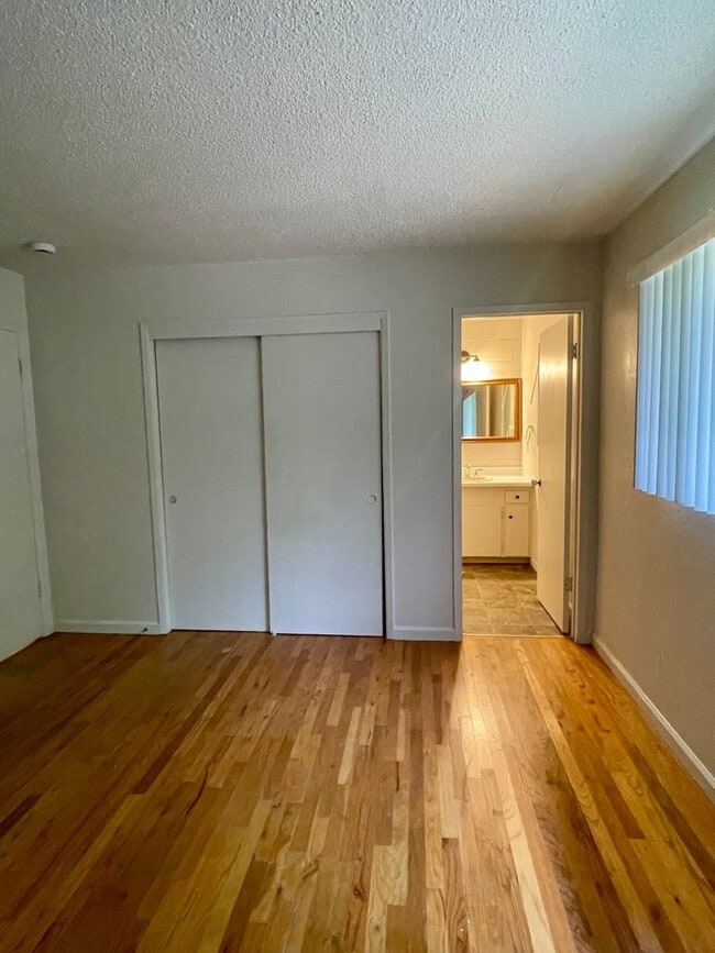 Building Photo - 3474 Nicolet Ln