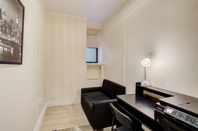 Building Photo - 2600 John F. Kennedy Blvd