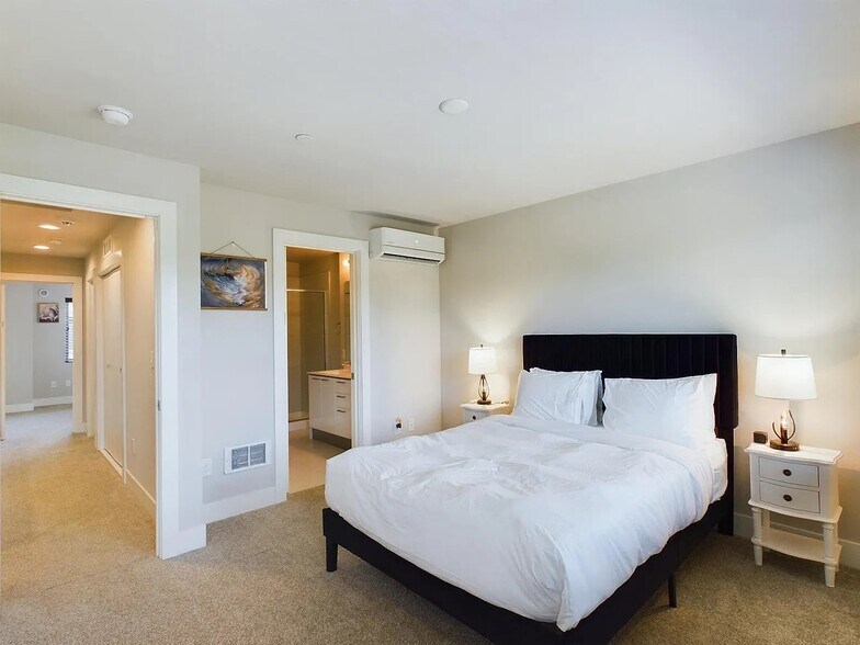 Master Bedroom - 510 Coho Walk SE