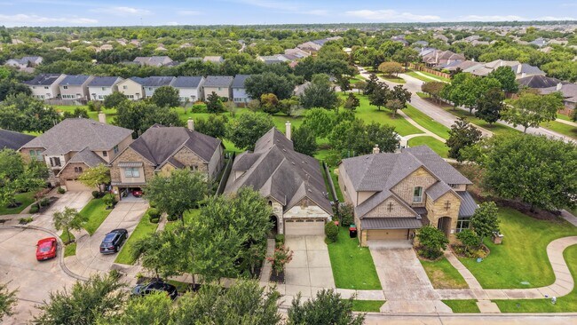 Building Photo - 5815 Creek Crossing Ct