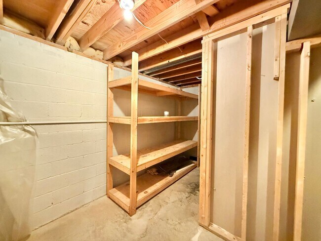 Building Photo - **OFFERING WAIVED APPLICATION FEES & $200 ...