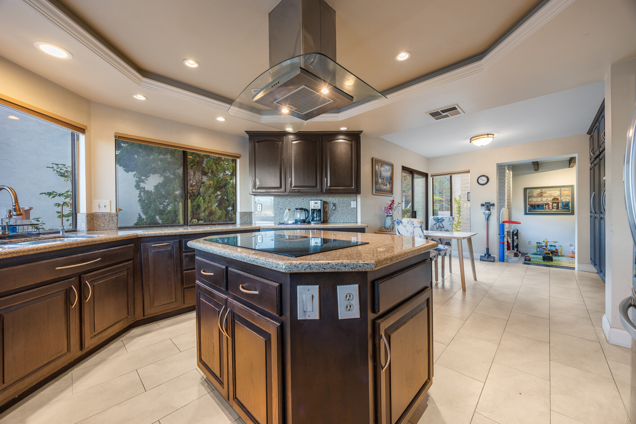 Building Photo - 17645 Rienzi Pl