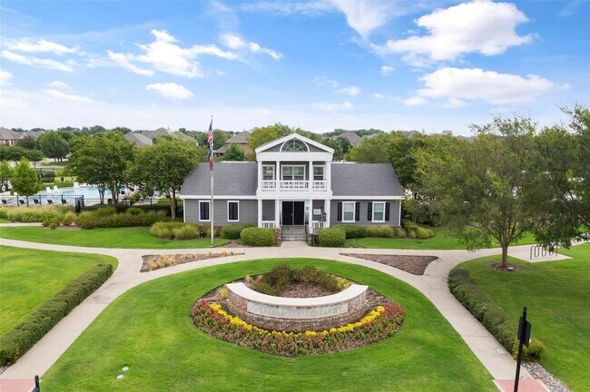 Building Photo - 3004 Campbell Dr