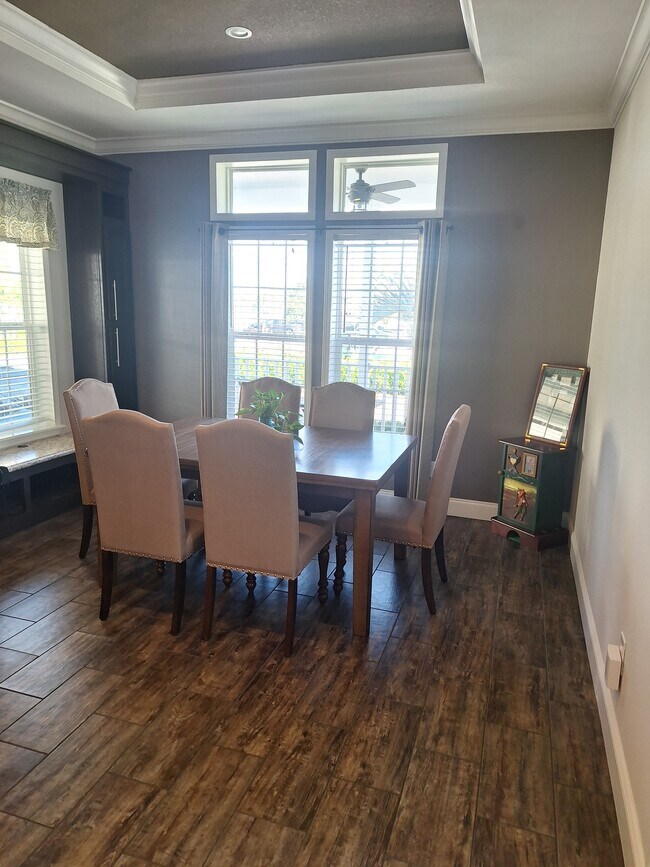 Building Photo - 29201 S Jones Loop Rd