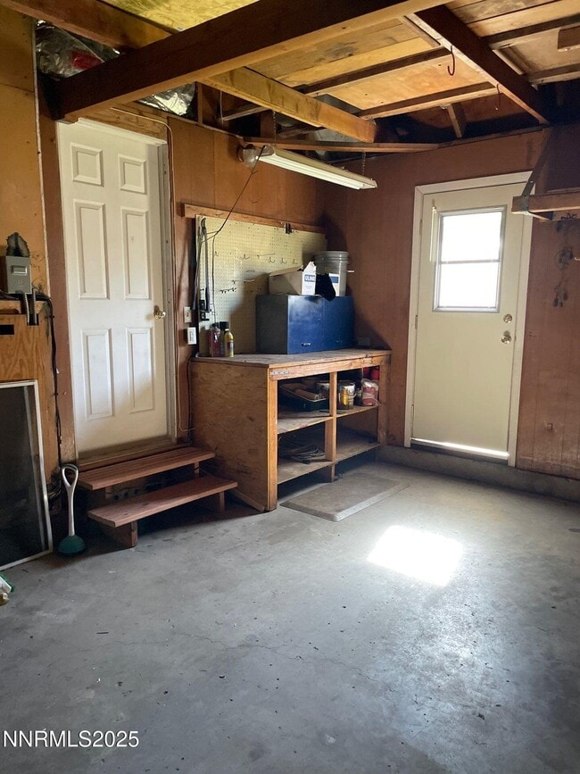 Building Photo - 4600 Azalea Dr