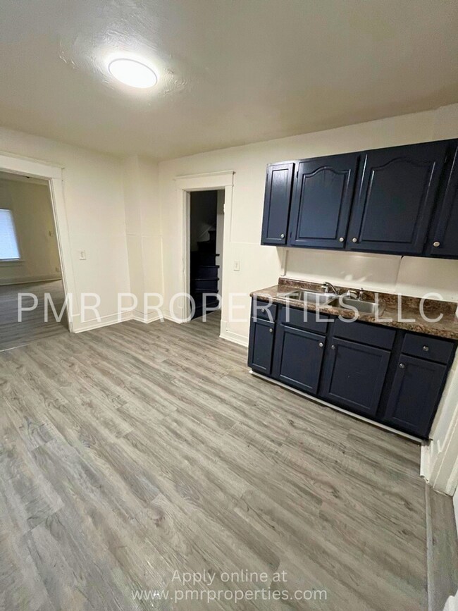 Building Photo - 3026 Pratt Street