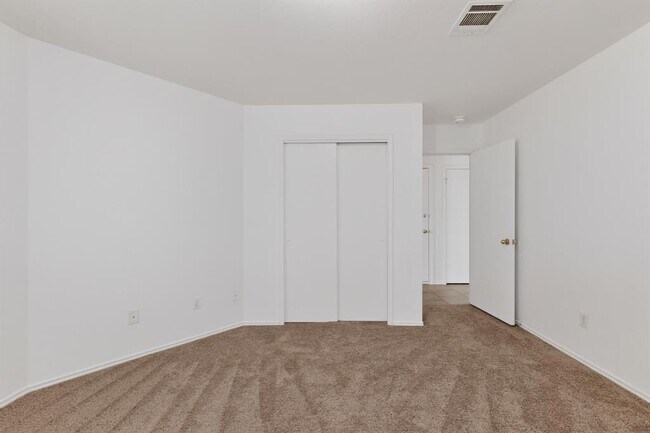 Building Photo - 13124 Maidenhair Tr