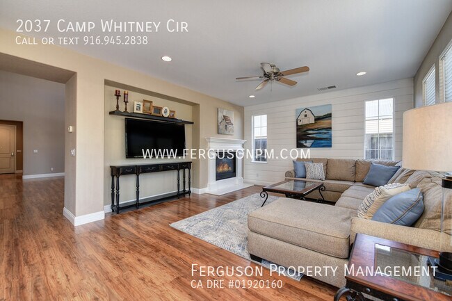 Building Photo - 2037 Camp Whitney Cir