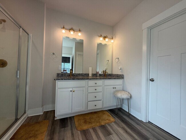 Building Photo - Pensacola - Kaheeley Ridge - 4 bedroom, 3 bathroom