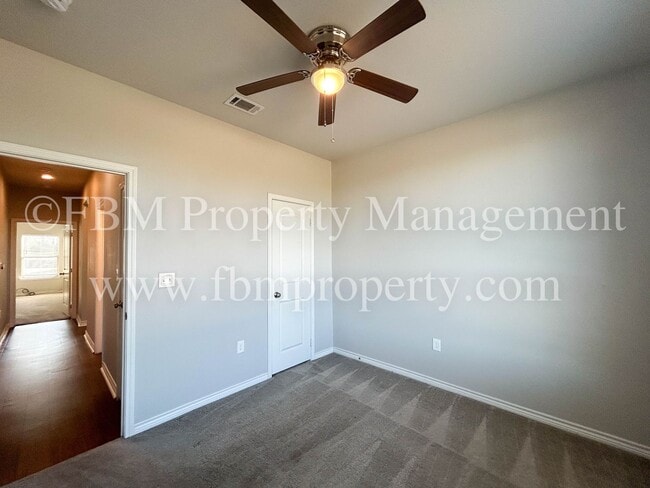 Building Photo - 1904 Uhl Rd