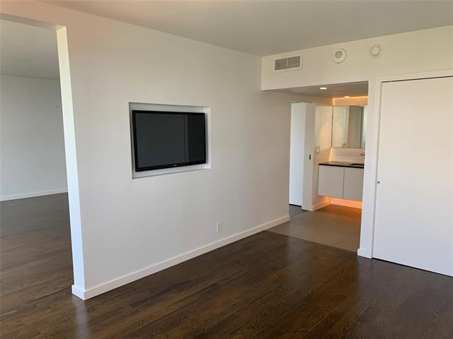 Building Photo - 3701 Turtle Creek Blvd