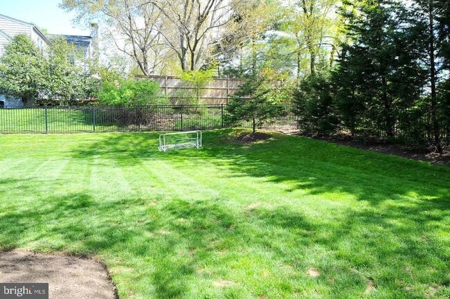 Building Photo - 9308 Winterset Dr