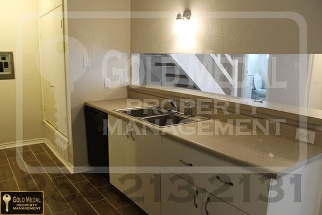 Building Photo - 503 Longhorn Cir