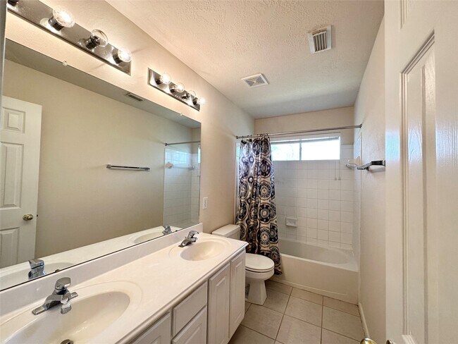 Building Photo - 12938 Deer Sage Ct