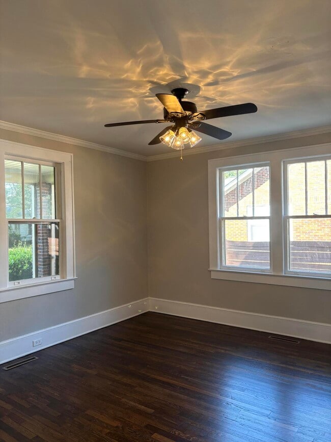 Building Photo - 41 W Charlotte Ave