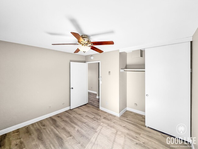 Building Photo - Beautiful 2BD/2BA Condo W/ Reserved Parkin...