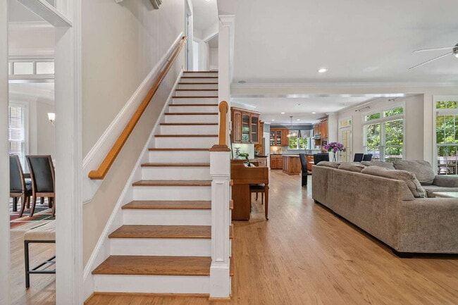 Building Photo - Furnished 4 Bed/3 Full Bath Home in Cary!