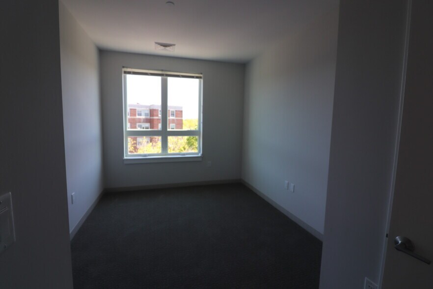 Building Photo - 162 Washington St